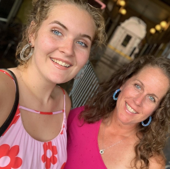 Meet your Posher, Dy - Picture 1 of 3